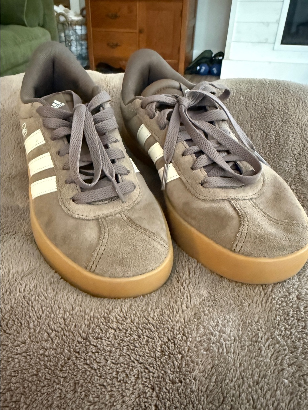 adidas Women’s size 6.5 Taupe Suede Sneakers with White Stripes and Gum Sole